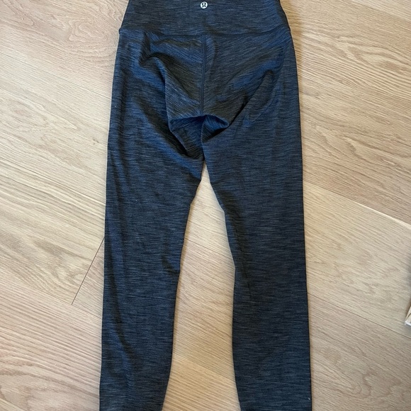 Lululemon Align cropped leggings graphite gray size 4 - Picture 2 of 4